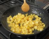 Forró almás pite (mekis) recept fázis 6 fotója