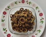 A picture of step 10 of Karela Chips.