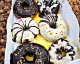 A picture of step 3 of Glaze doughnut.