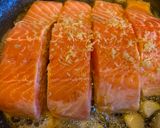 Foto langkah ke 2 dari resep Salmon with lemon butter sauce.