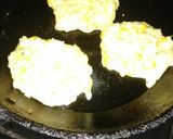 Foto del paso 3 de la receta: Omelette de choclo y arroz