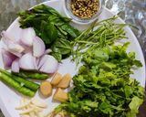 થાઈ ગ્રીન નુડલ્સ (Thai Green Noodles Recipe in Gujarati) રેસીપી સ્ટેપ1ફોટો