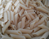Foto del paso 6 de la receta: Macarrones con setas y salsa de espirulina