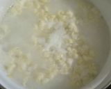 Túrós tojásos nokedli sonkával és medvehagymával recept fázis 4 fotója