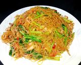 Foto langkah ke 5 dari resep Mie Goreng Cumi (Mie Jagung Goreng Plus Cumi).