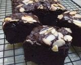 Foto langkah ke 11 dari resep Shinny Fudgy Brownies.