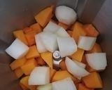 Foto del paso 1 de la receta: Sopa de calabaza y nabos con repollo