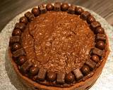 Malteaser & Wispa no-bake Cheesecake recipe step 6 photo