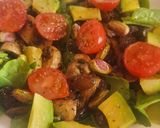 Foto del paso 5 de la receta: Ensalada de Espinacas y Champiñones muy Colorida