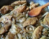 Serpenyős, hagymás kacsamáj recept fázis 6 fotója
