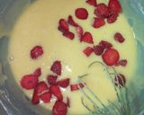 Foto langkah ke 6 dari resep Strawberry Fudgy Blondies.