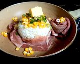 Hình bước làm 2 của món Cơm trộn sốt tiêu đen