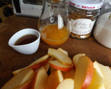 Foto del paso 1 de la receta: Manzanas caramelizadas al jengibre con rulos de chocolate