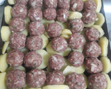 Foto del paso 3 de la receta: Albóndigas con papas gratinadas