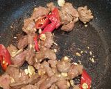 Foto langkah ke 2 dari resep Blackpepper Beef.
