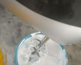 A picture of step 1 of Mango homemade ice cream.