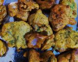 A picture of step 3 of Idli pakora.