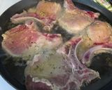 Foto del paso 3 de la receta: Chuletas de cerdo fritas