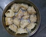 चिकन मोमोस (Chicken Momos Recipe In Marathi) रेसिपी स्टेप 6 फोटो 