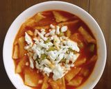 Hình bước làm 4 của món Bánh gạo cay HQ, chả cá (tokbokki sốt cayyy)