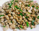 Hình bước làm 4 của món Hến xào hẹ