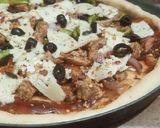 A picture of step 5 of Chicken fajita pizza.