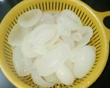 Hình bước làm 4 của món Chè Bắp Thạch Lá Dứa