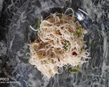 A picture of step 2 of Cheesy Noodles with Dumplings.