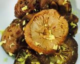 Hình bước làm 2 của món Nấm hoa chấm mắm gừng (thịt vịt chay)
