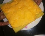 A picture of step 2 of Mango Ice cream cake.