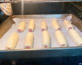 Hình bước làm 9 của món Bánh mì xúc xích
