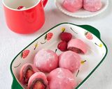 Foto langkah ke 4 dari resep Ichigo Daifuku (strawberry mochi).