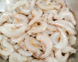 Hình bước làm 1 của món Tép rang trứng muối