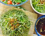 Hình bước làm 6 của món Bữa ăn xanh: mì soba lạnh và salad cá ngừ rau mầm