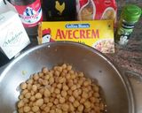 Foto del paso 1 de la receta Sopa de garbanzos con fideos con pollo