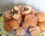 Foto del paso 5 de la receta: Buñuelos de sabor fresa y chocolate