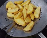 Foto langkah ke 3 dari resep Potato Wedges.