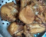 Foto langkah ke 1 dari resep Ayam kecap sederhana.