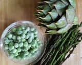 Foto del passaggio 1 della ricetta Fusilli con carciofi,piselli e asparagi selvatici