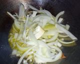 Foto langkah ke 5 dari resep Sautéed wedges potato.