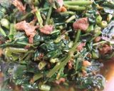 รูปขั้นตอนการทำที่ 3 ของ แกงคั่วผักบุ้งหมูสับ