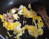 Foto langkah ke 2 dari resep Bihun Goreng Ayam (pakai bihun instan).