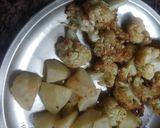 A picture of step 4 of Cauliflower biryani.