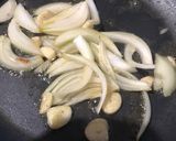 Foto langkah ke 3 dari resep Jamur Saus Tiram.