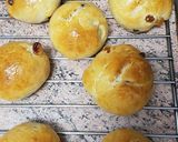 Foto del paso 4 de la receta Panecillos de yogurt con pasas y pepitas de chocolate