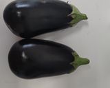 Foto del paso 1 de la receta: Berenjena rellena de atún y pisto 🍆