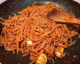 Foto del paso 7 de la receta: Spaghetti all'Assassina con Toque Chileno