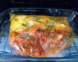 Foto del paso 5 de la receta: Pollo asado en bolsa al horno en reducción de sus propios juegos