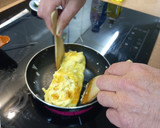 Foto del paso 9 de la receta: Tortilla de bacalao, estilo sidrería