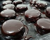 Foto del paso 3 de la receta: Alfajores de maicena bañados
